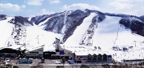 하얀 눈 위를 시원하게 달리는 계절, 비발디파크 스키장